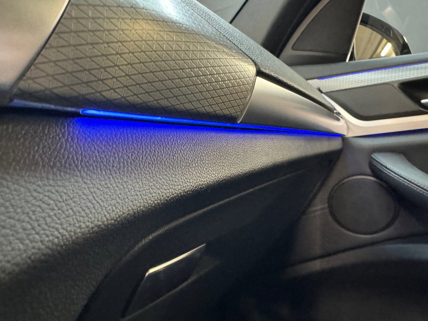 BMW X3 SDrive20i M Sport Pano|Leer|Sfeer|Trekhaak|NL Auto