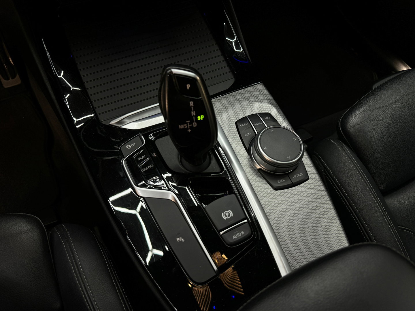 BMW X3 SDrive20i M Sport Pano|Leer|Sfeer|Trekhaak|NL Auto