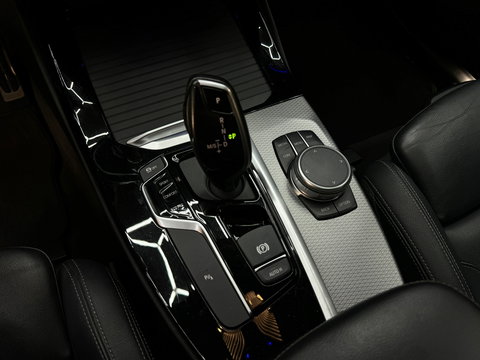 BMW X3 SDrive20i M Sport Pano|Leer|Sfeer|Trekhaak|NL Auto