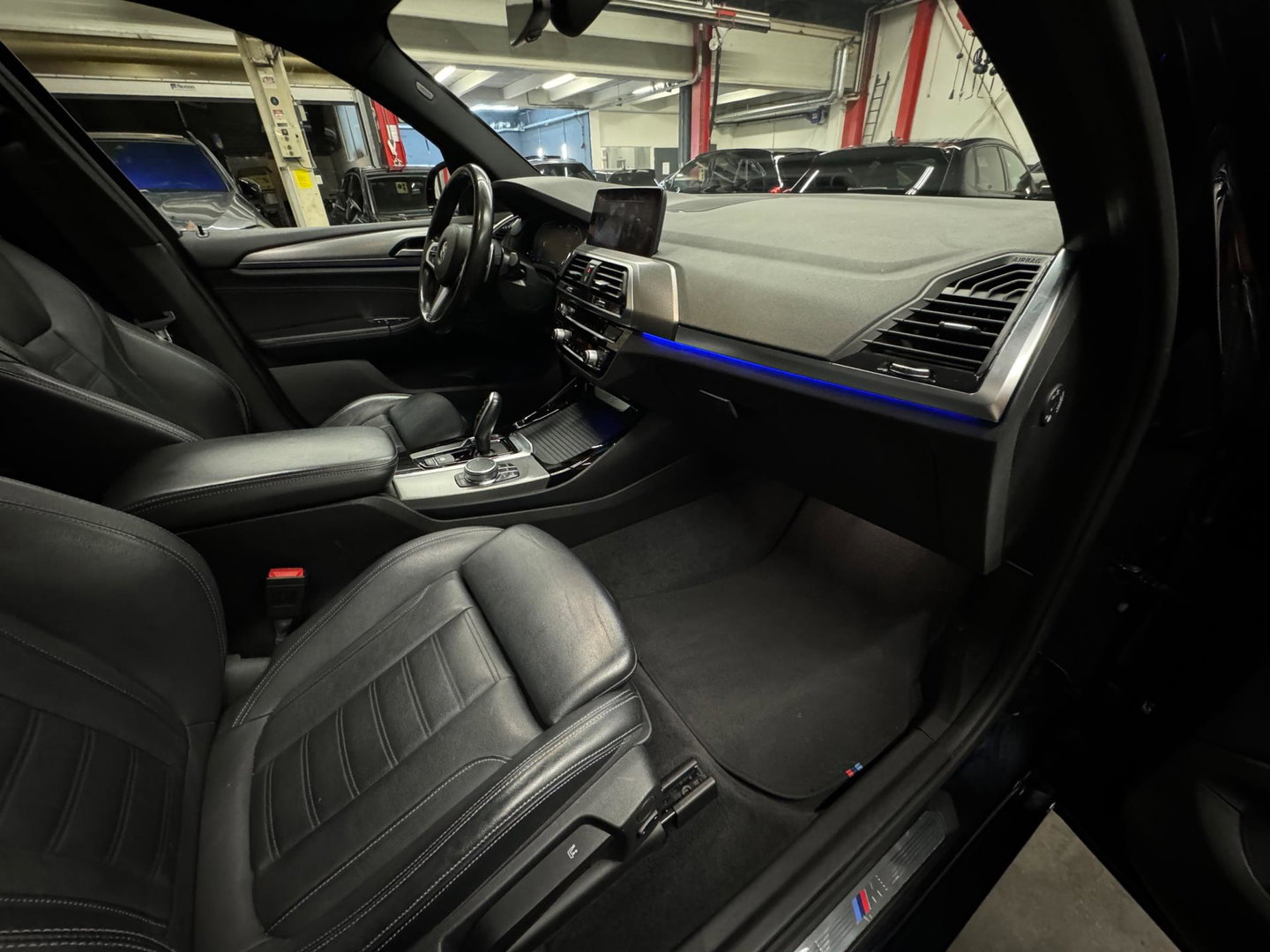 BMW X3 SDrive20i M Sport Pano|Leer|Sfeer|Trekhaak|NL Auto