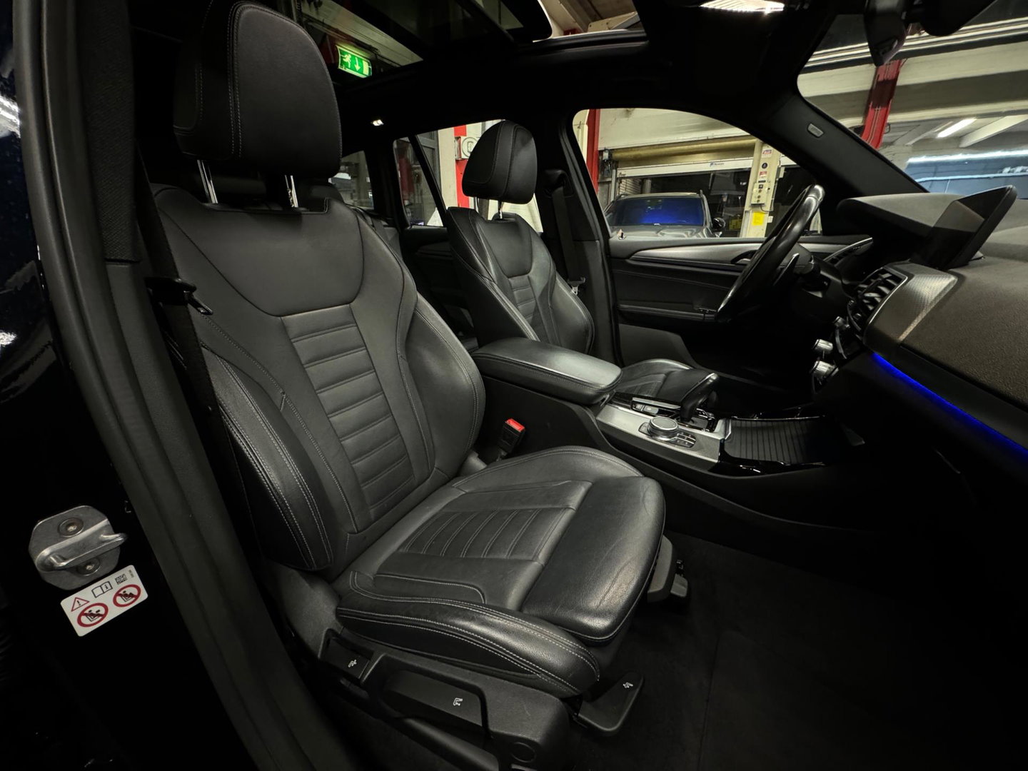 BMW X3 SDrive20i M Sport Pano|Leer|Sfeer|Trekhaak|NL Auto