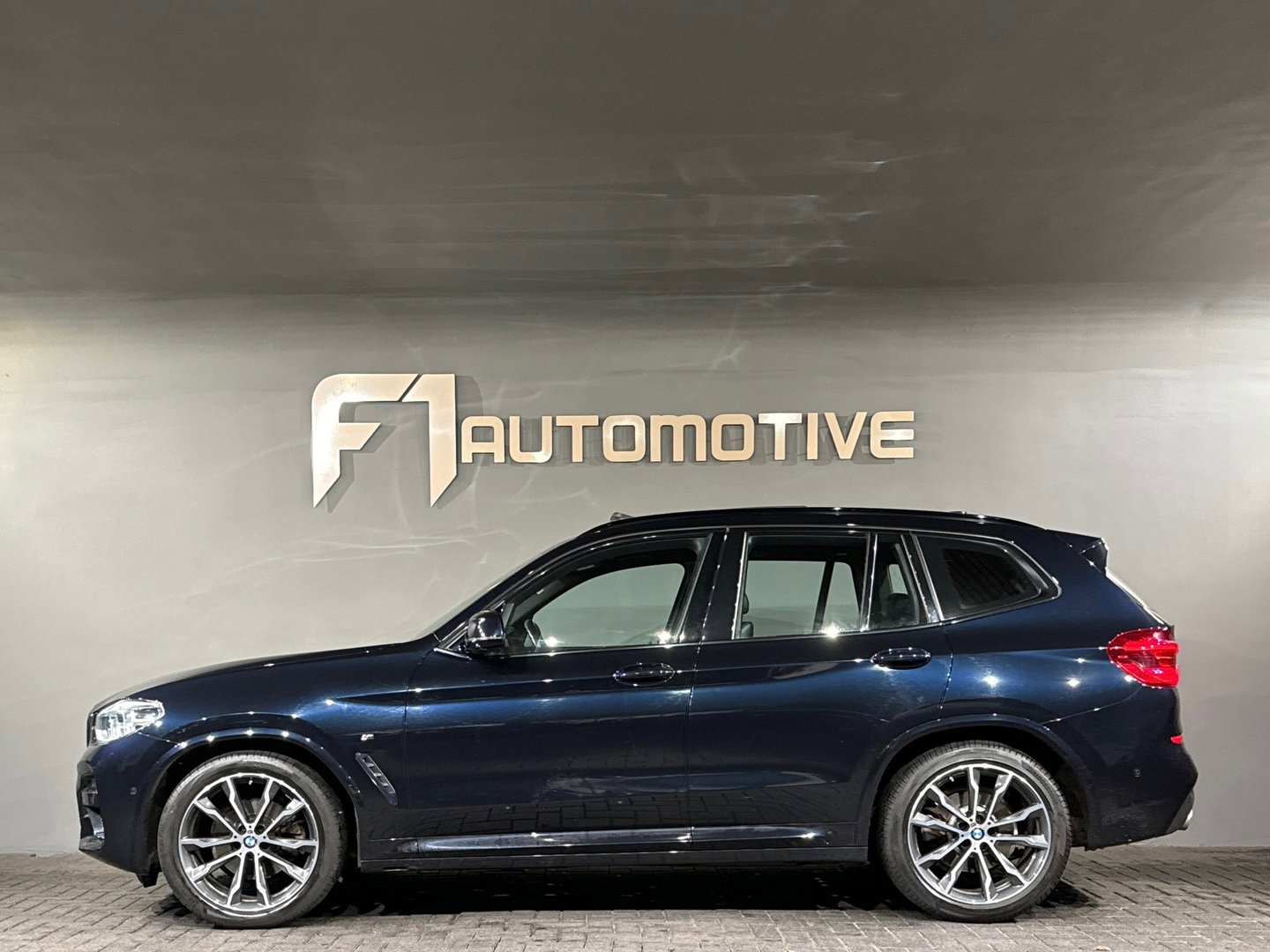 BMW X3 SDrive20i M Sport Pano|Leer|Sfeer|Trekhaak|NL Auto
