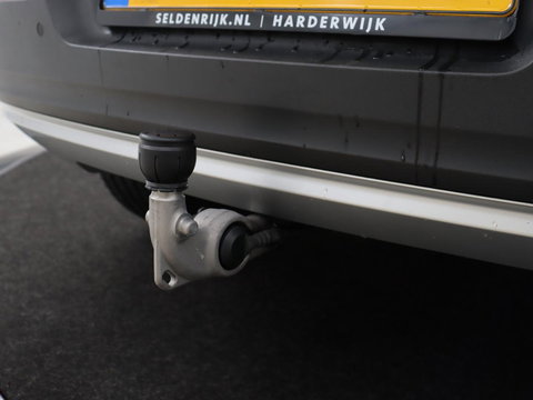 Volvo XC40 1.5 T2 Business Pro | Trekhaak | Camera | Carplay | Adaptive cruise | Keyless | Full LED | Navigatie | Parkeerhulp | Digital Cockpit | Climate control | Bluetooth