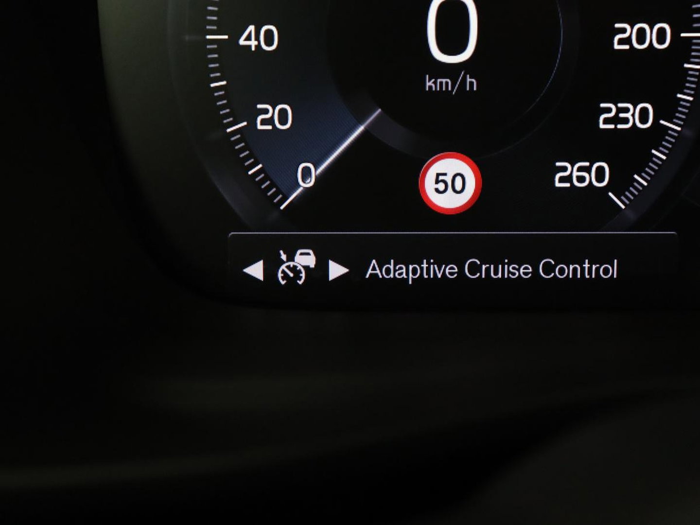 Volvo XC40 1.5 T2 Business Pro | Trekhaak | Camera | Carplay | Adaptive cruise | Keyless | Full LED | Navigatie | Parkeerhulp | Digital Cockpit | Climate control | Bluetooth