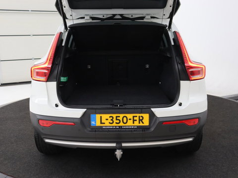 Volvo XC40 1.5 T2 Business Pro | Trekhaak | Camera | Carplay | Adaptive cruise | Keyless | Full LED | Navigatie | Parkeerhulp | Digital Cockpit | Climate control | Bluetooth