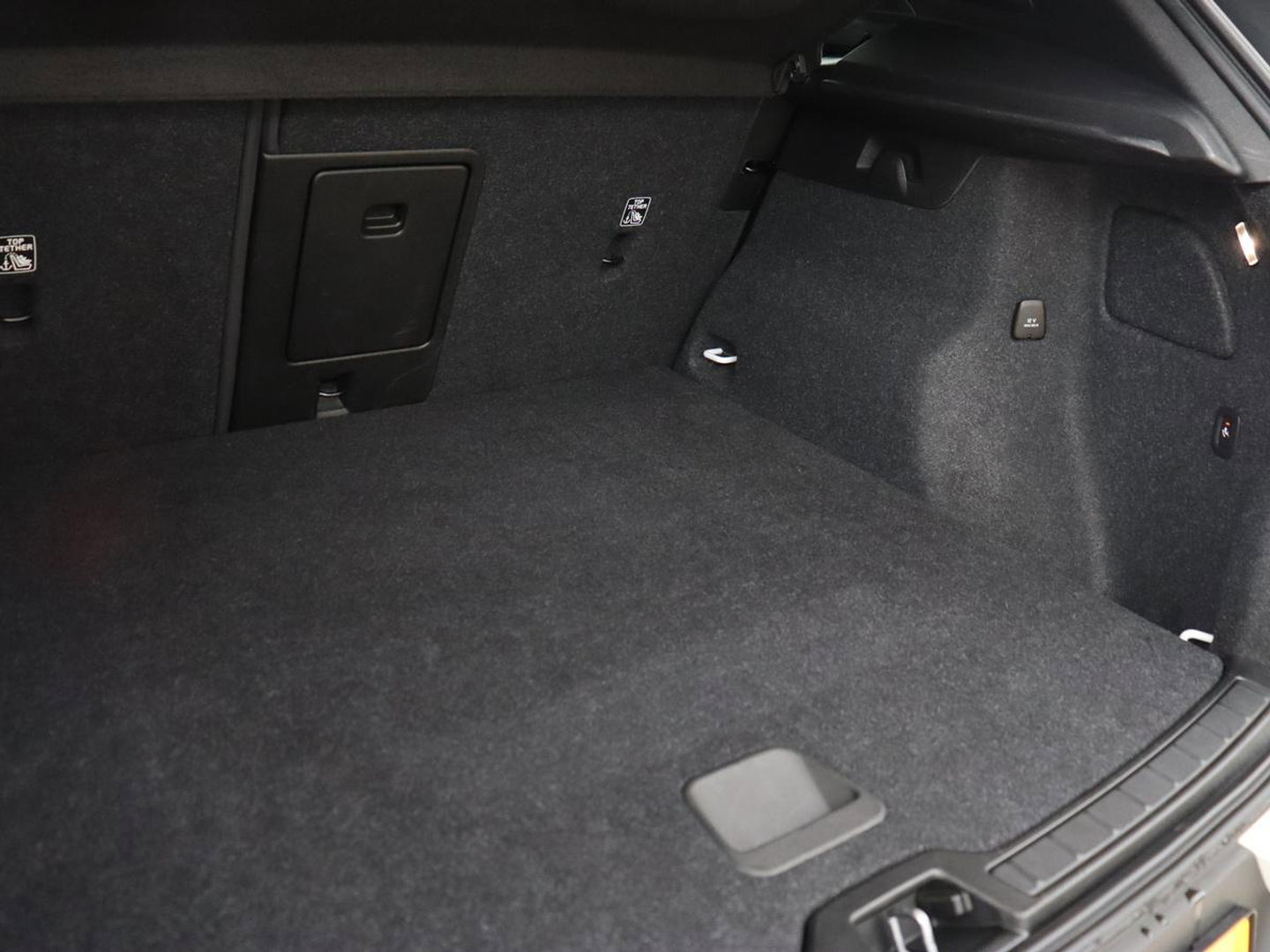 Volvo XC40 1.5 T2 Business Pro | Trekhaak | Camera | Carplay | Adaptive cruise | Keyless | Full LED | Navigatie | Parkeerhulp | Digital Cockpit | Climate control | Bluetooth