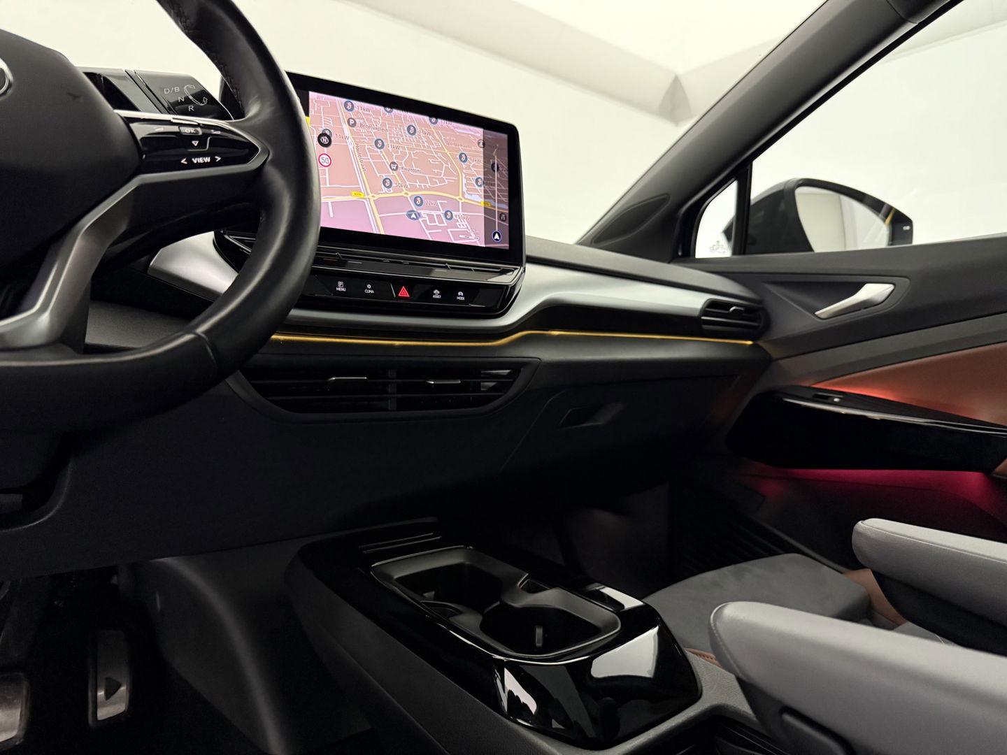 Volkswagen ID.4 First Max 77 kWh | SOH 88% | Snelladen | Pano | HuD | Virtual | IQ Lights | 360° | Memory | Sfeer | Stoel/Stuur verw. | Adap. Cruise | Carplay | NAP