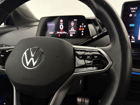 Volkswagen ID.4 First Max 77 kWh | SOH 88% | Snelladen | Pano | HuD | Virtual | IQ Lights | 360° | Memory | Sfeer | Stoel/Stuur verw. | Adap. Cruise | Carplay | NAP
