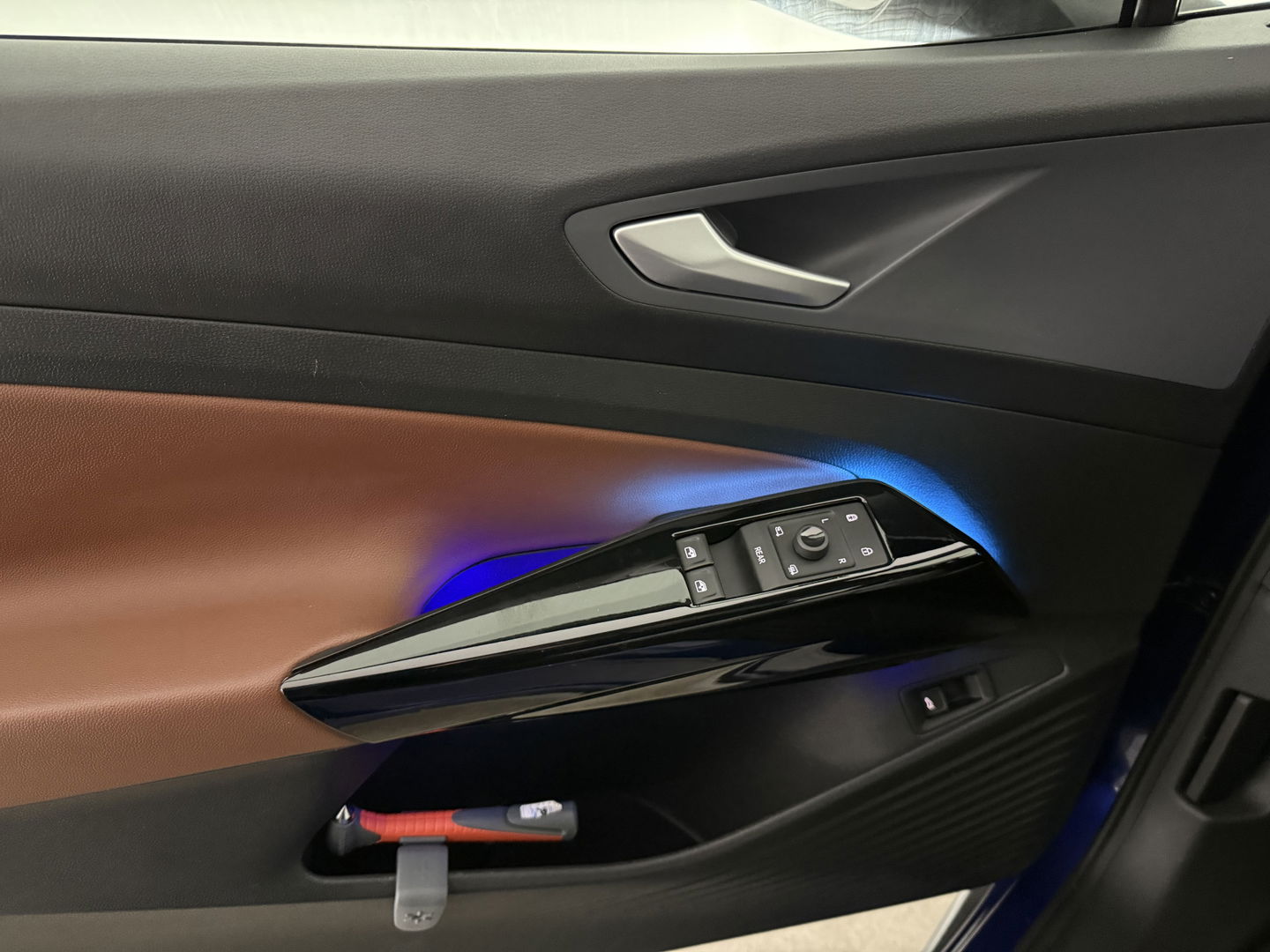 Volkswagen ID.4 First Max 77 kWh | SOH 88% | Snelladen | Pano | HuD | Virtual | IQ Lights | 360° | Memory | Sfeer | Stoel/Stuur verw. | Adap. Cruise | Carplay | NAP