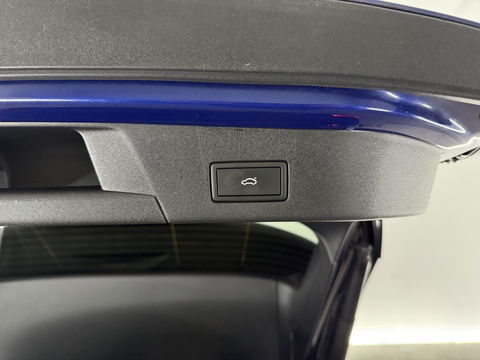 Volkswagen ID.4 First Max 77 kWh | SOH 88% | Snelladen | Pano | HuD | Virtual | IQ Lights | 360° | Memory | Sfeer | Stoel/Stuur verw. | Adap. Cruise | Carplay | NAP