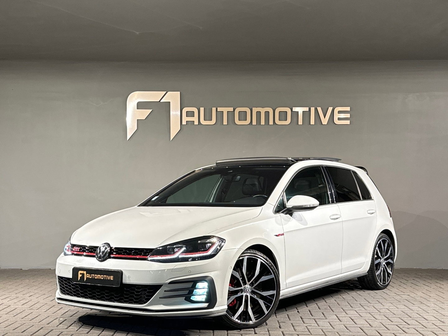 Volkswagen Golf 2.0 TSI GTI Performance Pano|Key|Dynaudi|DCC