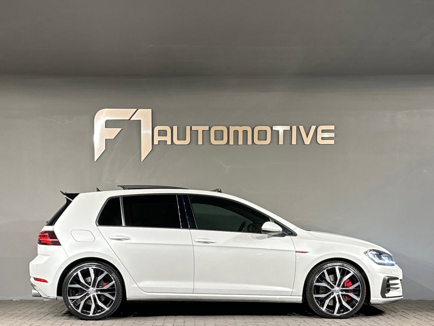 Volkswagen Golf 2.0 TSI GTI Performance Pano|Key|Dynaudi|DCC