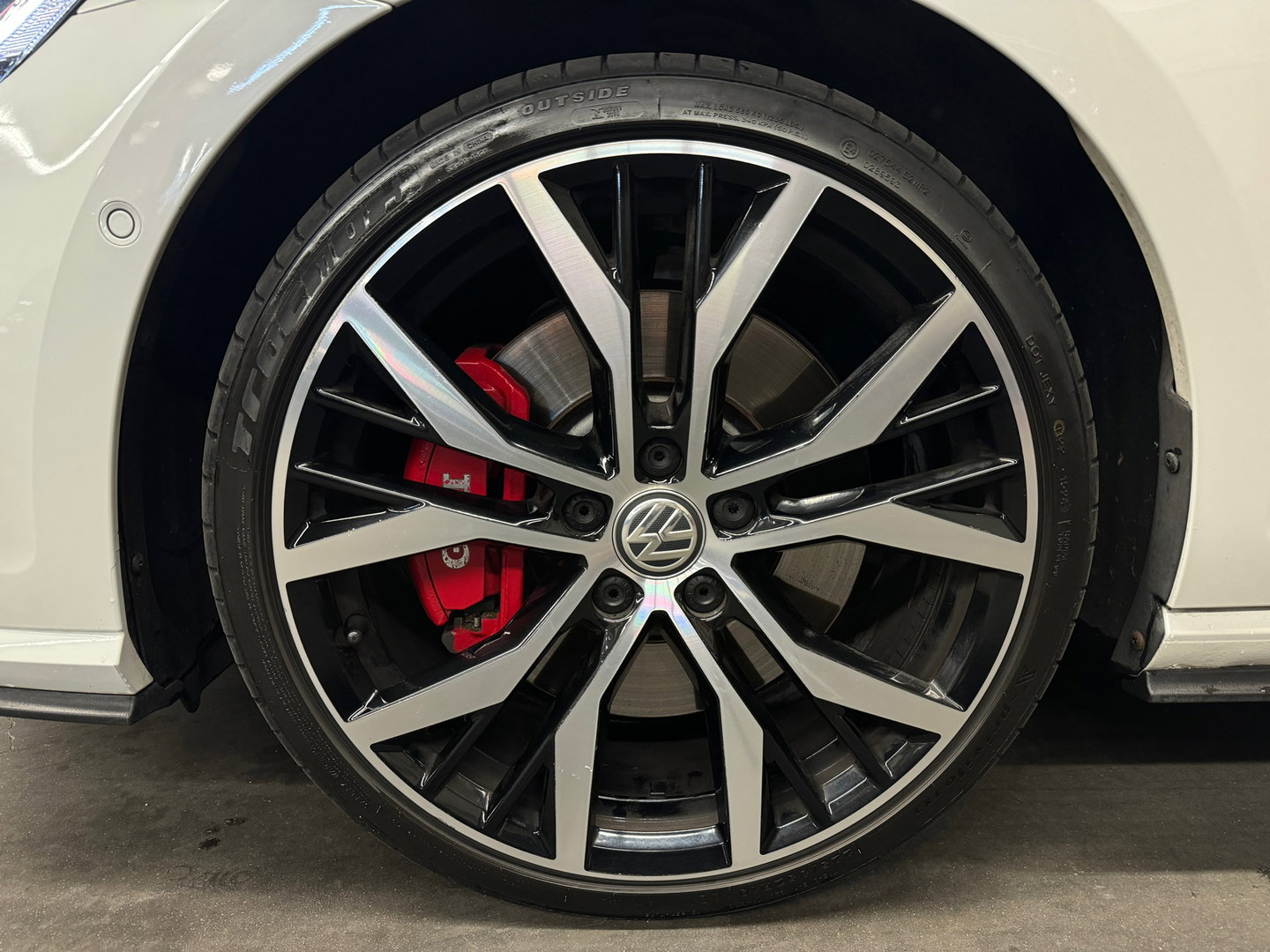 Volkswagen Golf 2.0 TSI GTI Performance Pano|Key|Dynaudi|DCC