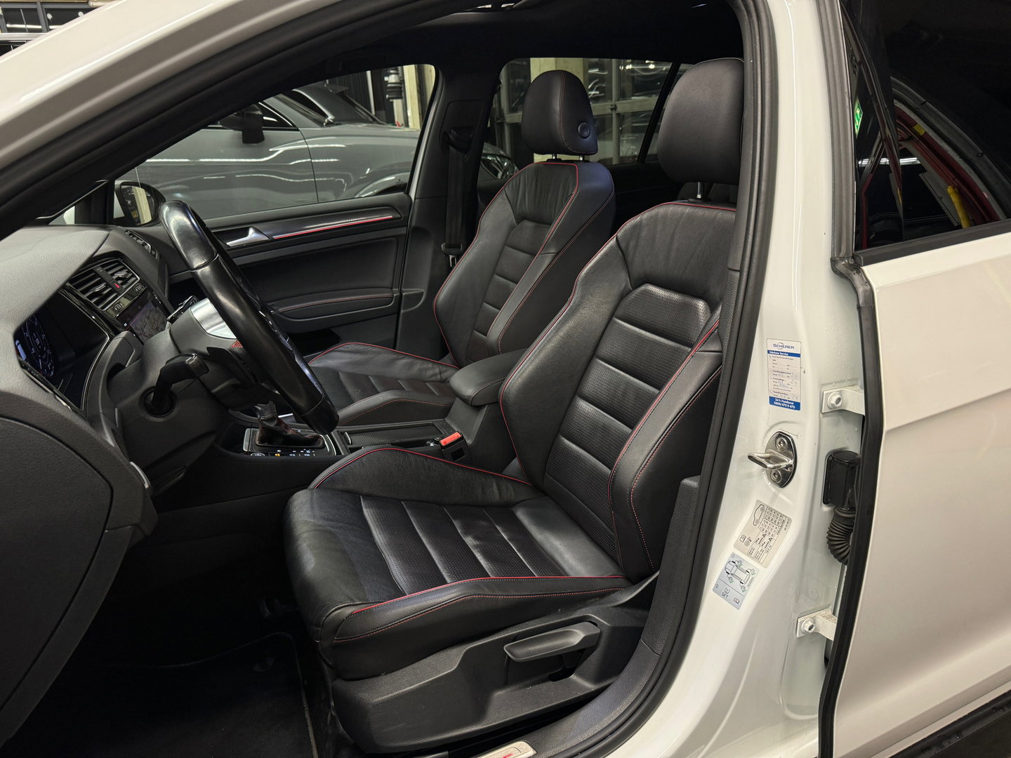 Volkswagen Golf 2.0 TSI GTI Performance Pano|Key|Dynaudi|DCC