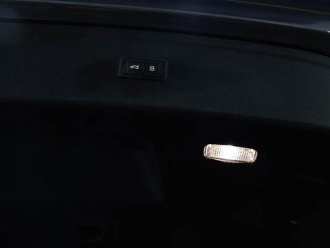 Audi Q5 55 TFSI e quattro Competition Panodak | Luchtvering | Trekhaak | Adaptive Cruise