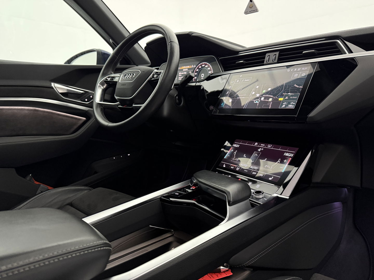 Audi e-tron Sportback 50 Quattro S-Line 71 kWh | SOH 92% | Snelladen | Pano | Memory | Virtual | Camera | Adap. Cruise | Trekh. | Stoelverw. | NAP