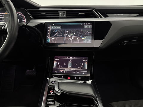 Audi e-tron Sportback 50 Quattro S-Line 71 kWh | SOH 92% | Snelladen | Pano | Memory | Virtual | Camera | Adap. Cruise | Trekh. | Stoelverw. | NAP