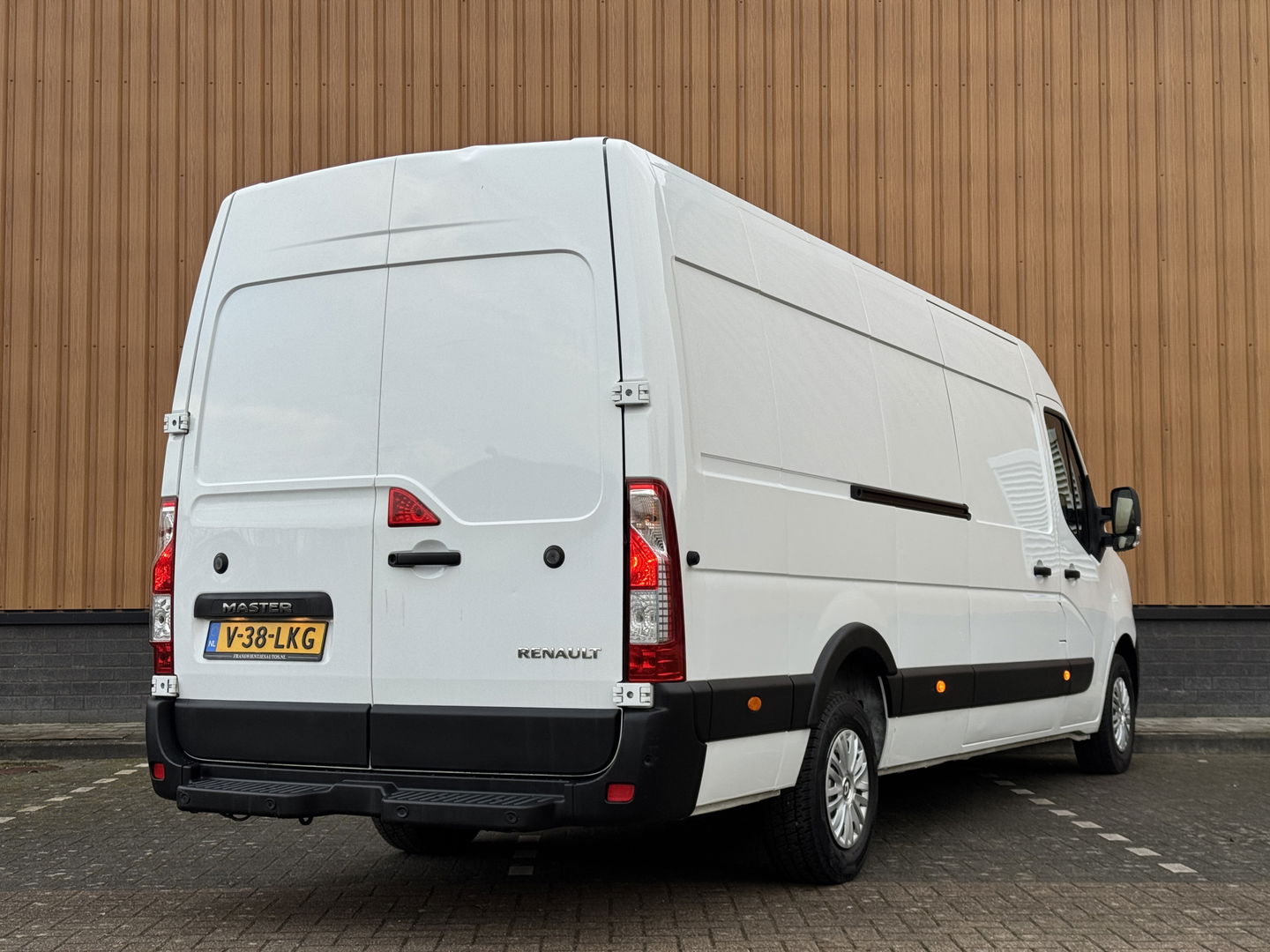 Renault Master T35 2.3 dCi 145 L4H2 EL Energy Comfort | Marge! | Ideale basis voor camper! | Parkeersensoren | Bluetooth | Cruise Control | Airconditioning | USB |