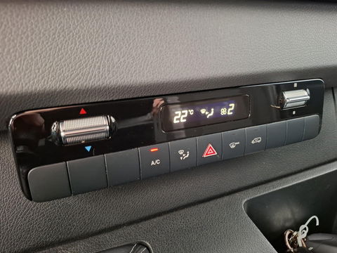 Mercedes-Benz Sprinter 311 CDI GB L2 FWD Functional 3.5T / AIRCO / CAMERA / 3 ZITS / DEALER ONDERHOUDEN / NAVI