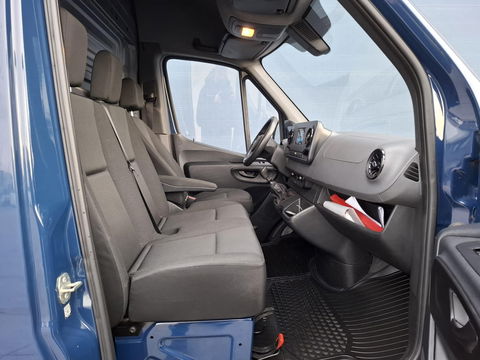 Mercedes-Benz Sprinter 311 CDI GB L2 FWD Functional 3.5T / AIRCO / CAMERA / 3 ZITS / DEALER ONDERHOUDEN / NAVI