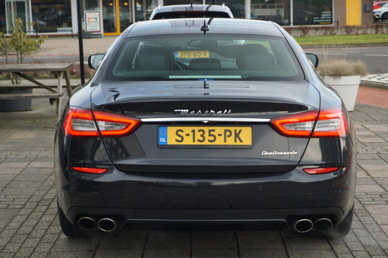 Maserati Quattroporte