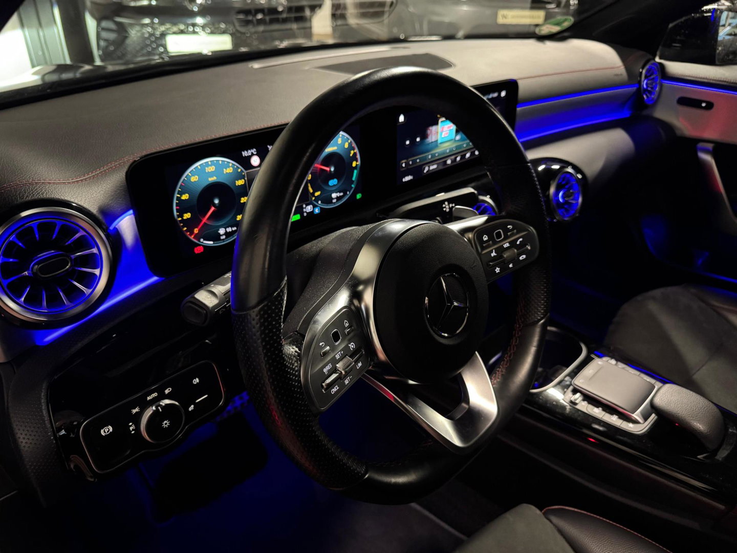 Mercedes-Benz CLA-Klasse 250 e AMG PANO SFEER CAM'