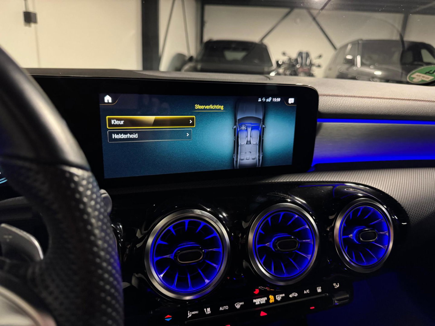 Mercedes-Benz CLA-Klasse 250 e AMG PANO SFEER CAM'