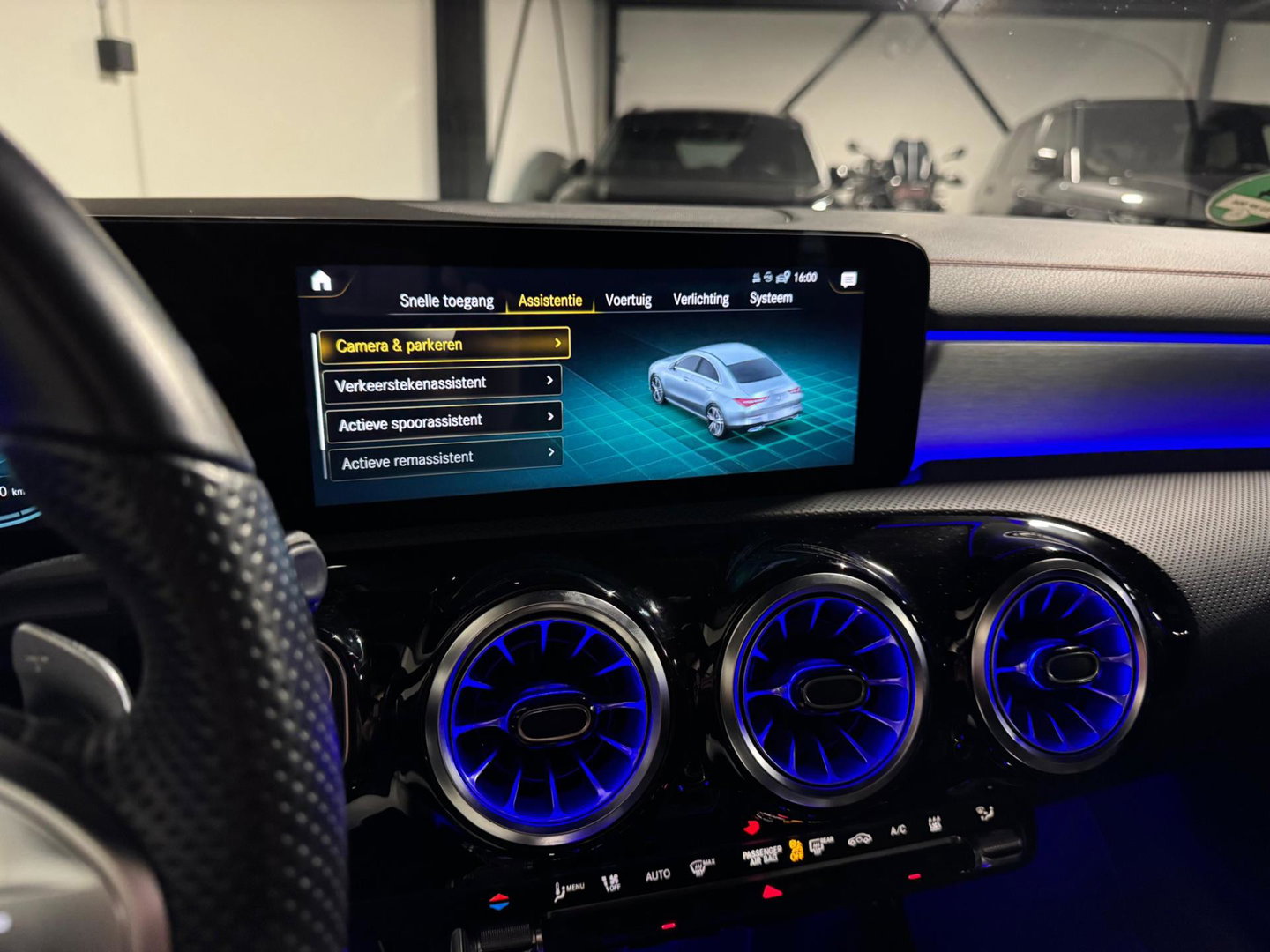 Mercedes-Benz CLA-Klasse 250 e AMG PANO SFEER CAM'