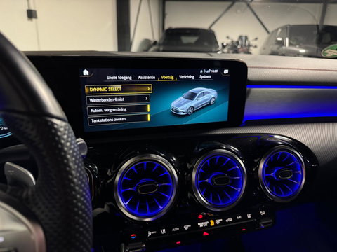 Mercedes-Benz CLA-Klasse 250 e AMG PANO SFEER CAM'