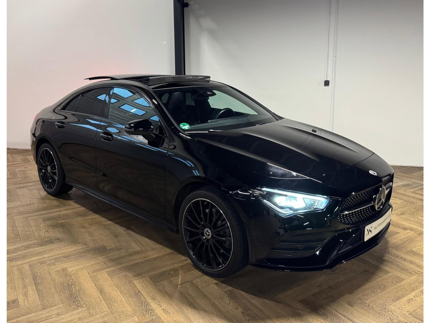 Mercedes-Benz CLA-Klasse 250 e AMG PANO SFEER CAM'