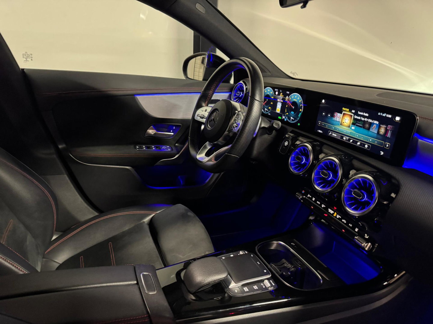 Mercedes-Benz CLA-Klasse 250 e AMG PANO SFEER CAM'