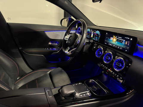 Mercedes-Benz CLA-Klasse 250 e AMG PANO SFEER CAM'