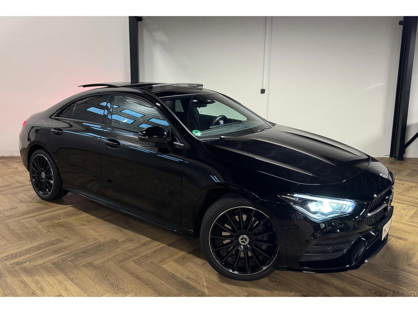 Mercedes-Benz CLA-Klasse 250 e AMG PANO SFEER CAM'