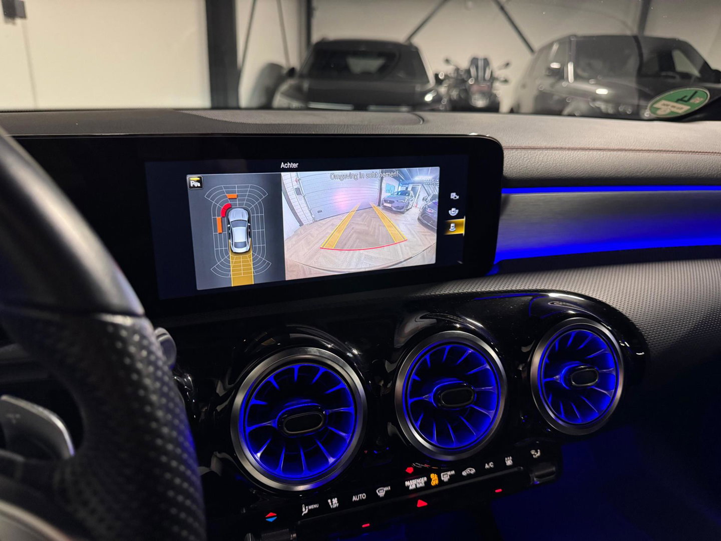 Mercedes-Benz CLA-Klasse 250 e AMG PANO SFEER CAM'