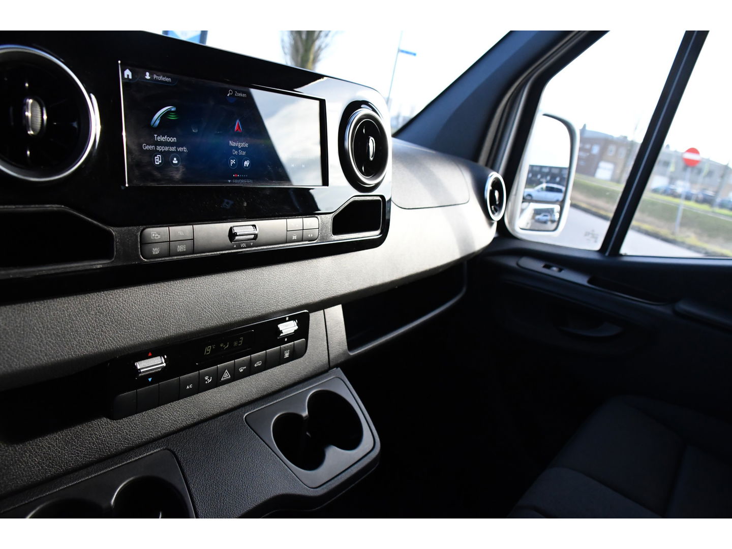 Mercedes-Benz Sprinter 316 2.2 CDI L2H2 PB Edition 360 Camera, Cruise, Carplay, 164pk, Automaat, LED, Stoelverwarming, Standkachel, Trekhaak, Uniek!