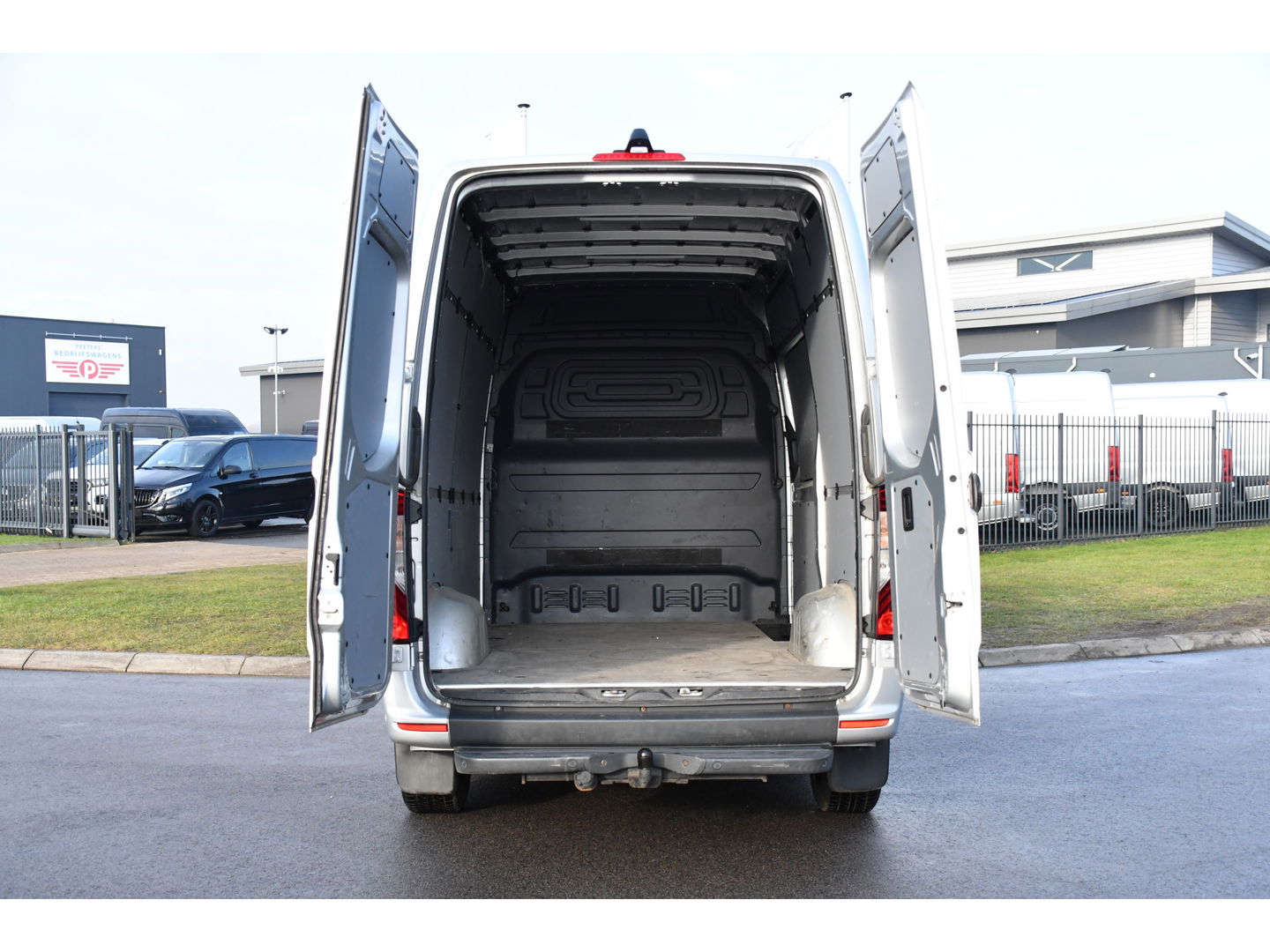 Mercedes-Benz Sprinter 316 2.2 CDI L2H2 PB Edition 360 Camera, Cruise, Carplay, 164pk, Automaat, LED, Stoelverwarming, Standkachel, Trekhaak, Uniek!