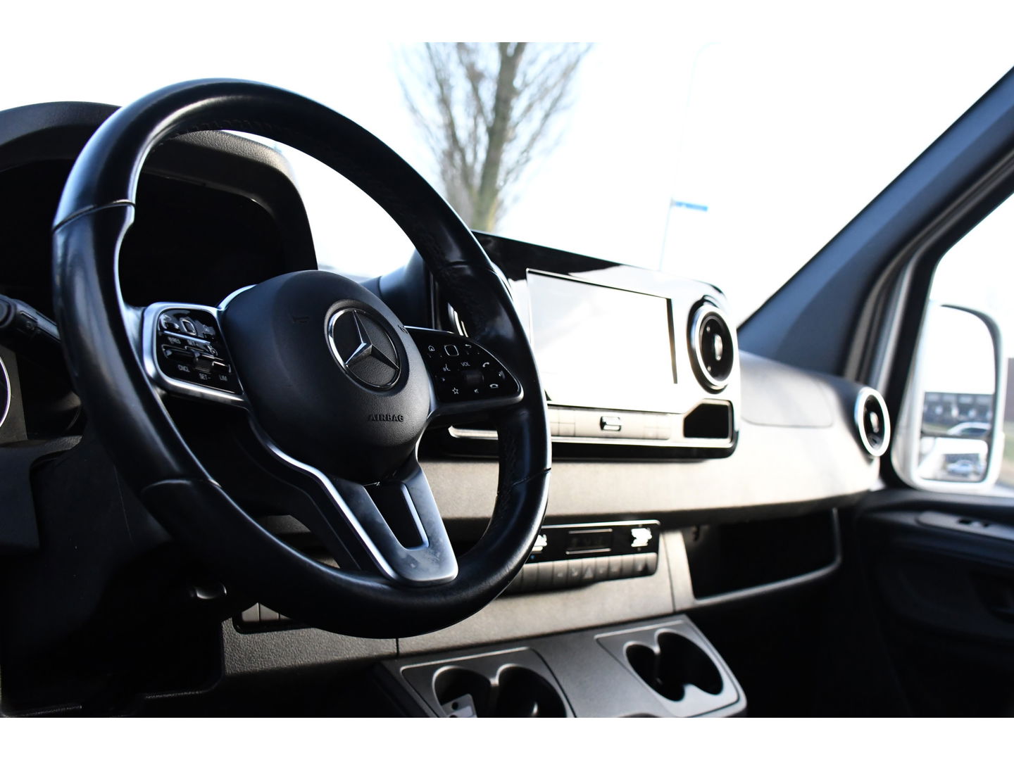 Mercedes-Benz Sprinter 316 2.2 CDI L2H2 PB Edition 360 Camera, Cruise, Carplay, 164pk, Automaat, LED, Stoelverwarming, Standkachel, Trekhaak, Uniek!