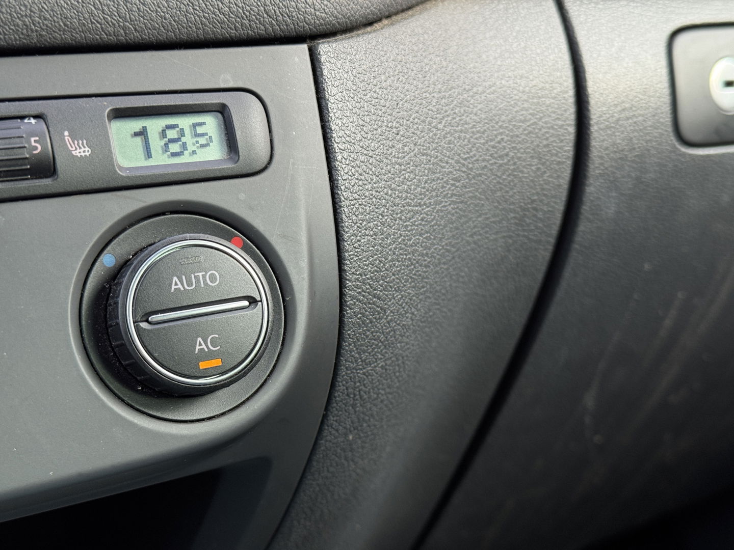 Volkswagen Golf Plus 1.9 TDI Sportline BlueMotion | Handel / Export | Cruise Control | Airconditioning | Trekhaak | Stoelverwarming | Parkeersensoren | Navigatie Voorbereiding | Isofix | Multifunctioneel Stuurwiel |