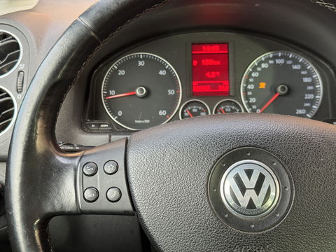 Volkswagen Golf Plus 1.9 TDI Sportline BlueMotion | Handel / Export | Cruise Control | Airconditioning | Trekhaak | Stoelverwarming | Parkeersensoren | Navigatie Voorbereiding | Isofix | Multifunctioneel Stuurwiel |