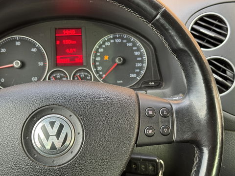 Volkswagen Golf Plus 1.9 TDI Sportline BlueMotion | Handel / Export | Cruise Control | Airconditioning | Trekhaak | Stoelverwarming | Parkeersensoren | Navigatie Voorbereiding | Isofix | Multifunctioneel Stuurwiel |