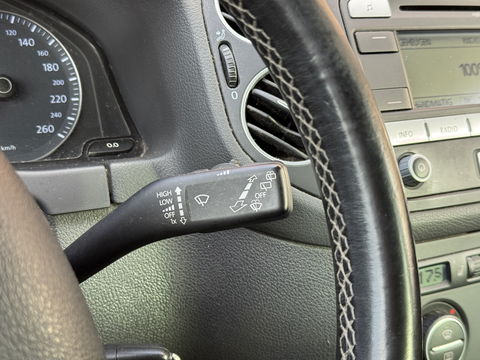 Volkswagen Golf Plus 1.9 TDI Sportline BlueMotion | Handel / Export | Cruise Control | Airconditioning | Trekhaak | Stoelverwarming | Parkeersensoren | Navigatie Voorbereiding | Isofix | Multifunctioneel Stuurwiel |