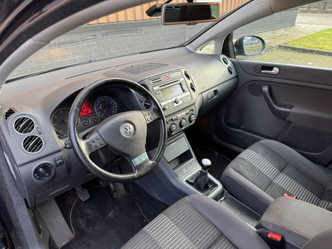 Volkswagen Golf Plus 1.9 TDI Sportline BlueMotion | Handel / Export | Cruise Control | Airconditioning | Trekhaak | Stoelverwarming | Parkeersensoren | Navigatie Voorbereiding | Isofix | Multifunctioneel Stuurwiel |