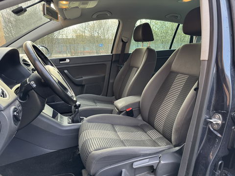 Volkswagen Golf Plus 1.9 TDI Sportline BlueMotion | Handel / Export | Cruise Control | Airconditioning | Trekhaak | Stoelverwarming | Parkeersensoren | Navigatie Voorbereiding | Isofix | Multifunctioneel Stuurwiel |