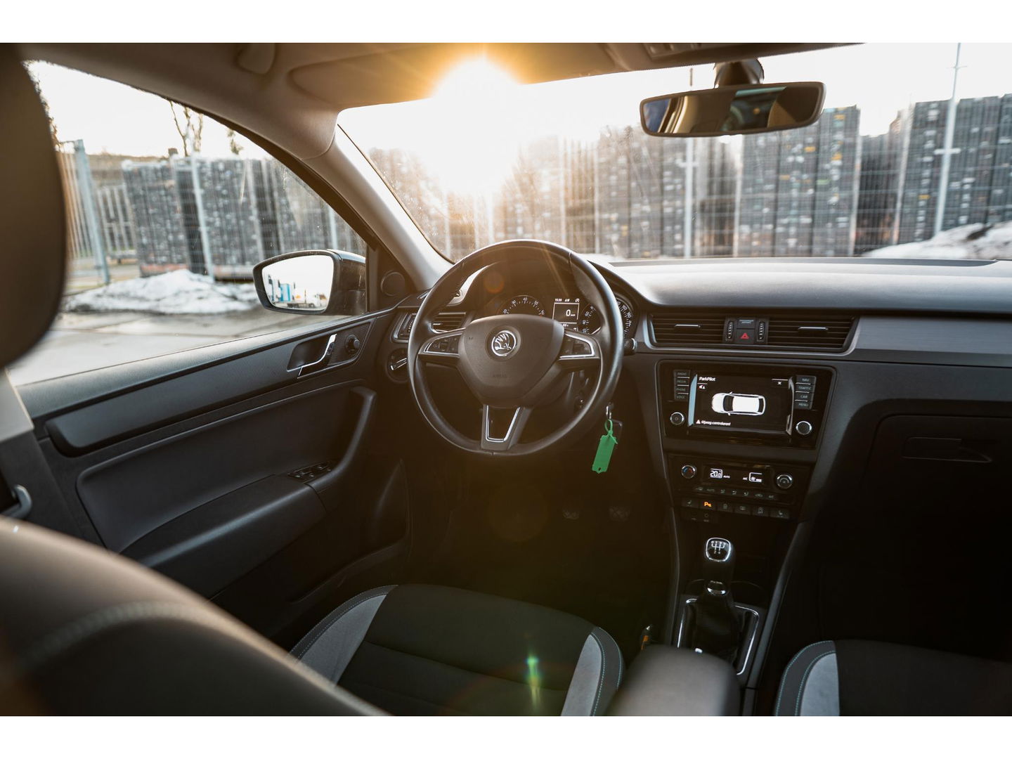 Škoda Rapid Spaceback 1.2 TSI JOY Plus | NAVI | CLIMA | STOELVERW | CRUISE | PDC VOOR + ACHTER | LM VELGEN