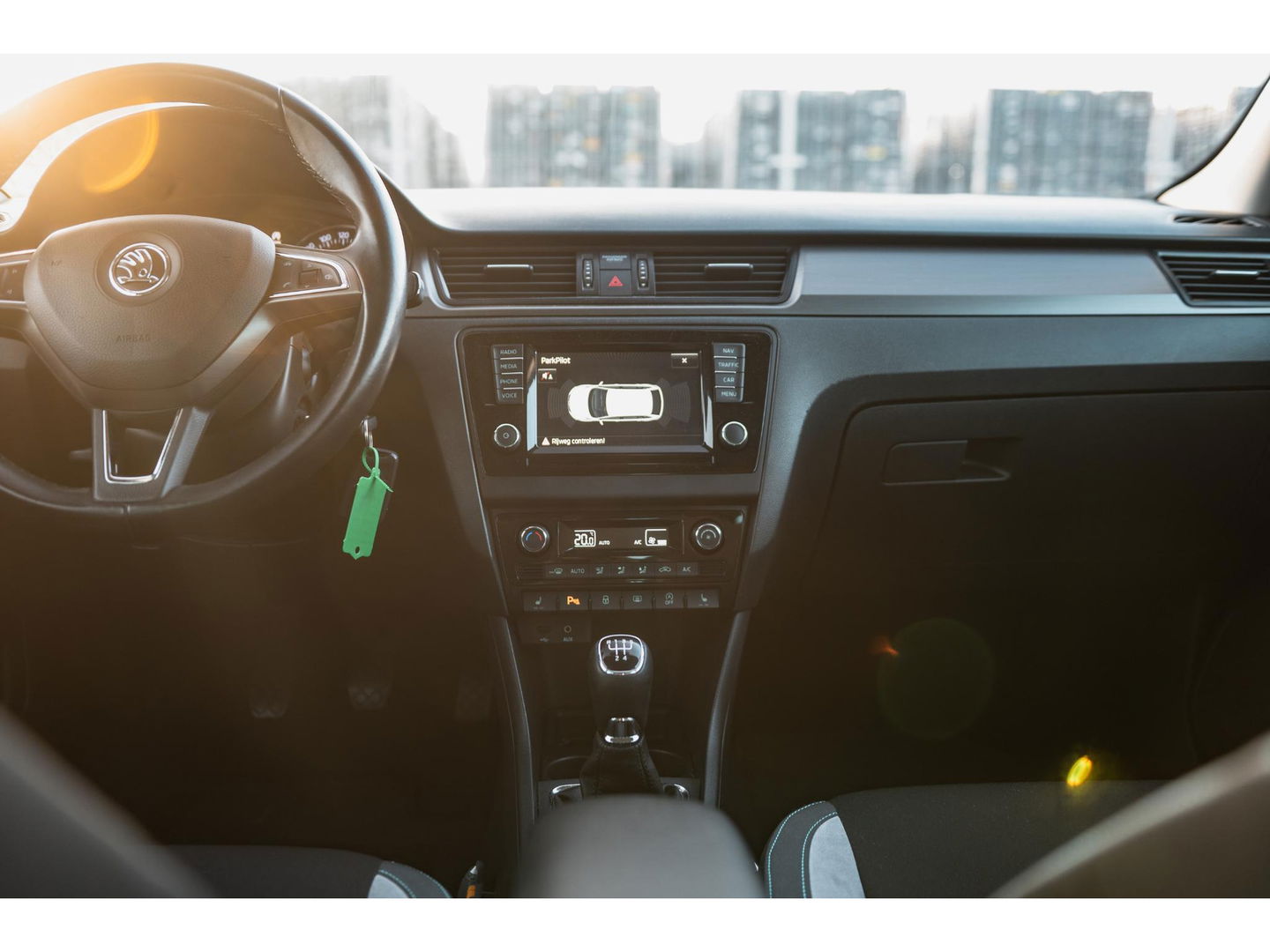 Škoda Rapid Spaceback 1.2 TSI JOY Plus | NAVI | CLIMA | STOELVERW | CRUISE | PDC VOOR + ACHTER | LM VELGEN