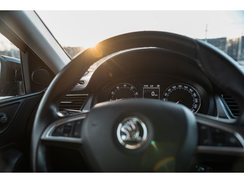 Škoda Rapid Spaceback 1.2 TSI JOY Plus | NAVI | CLIMA | STOELVERW | CRUISE | PDC VOOR + ACHTER | LM VELGEN