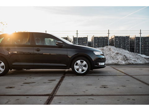 Škoda Rapid Spaceback 1.2 TSI JOY Plus | NAVI | CLIMA | STOELVERW | CRUISE | PDC VOOR + ACHTER | LM VELGEN