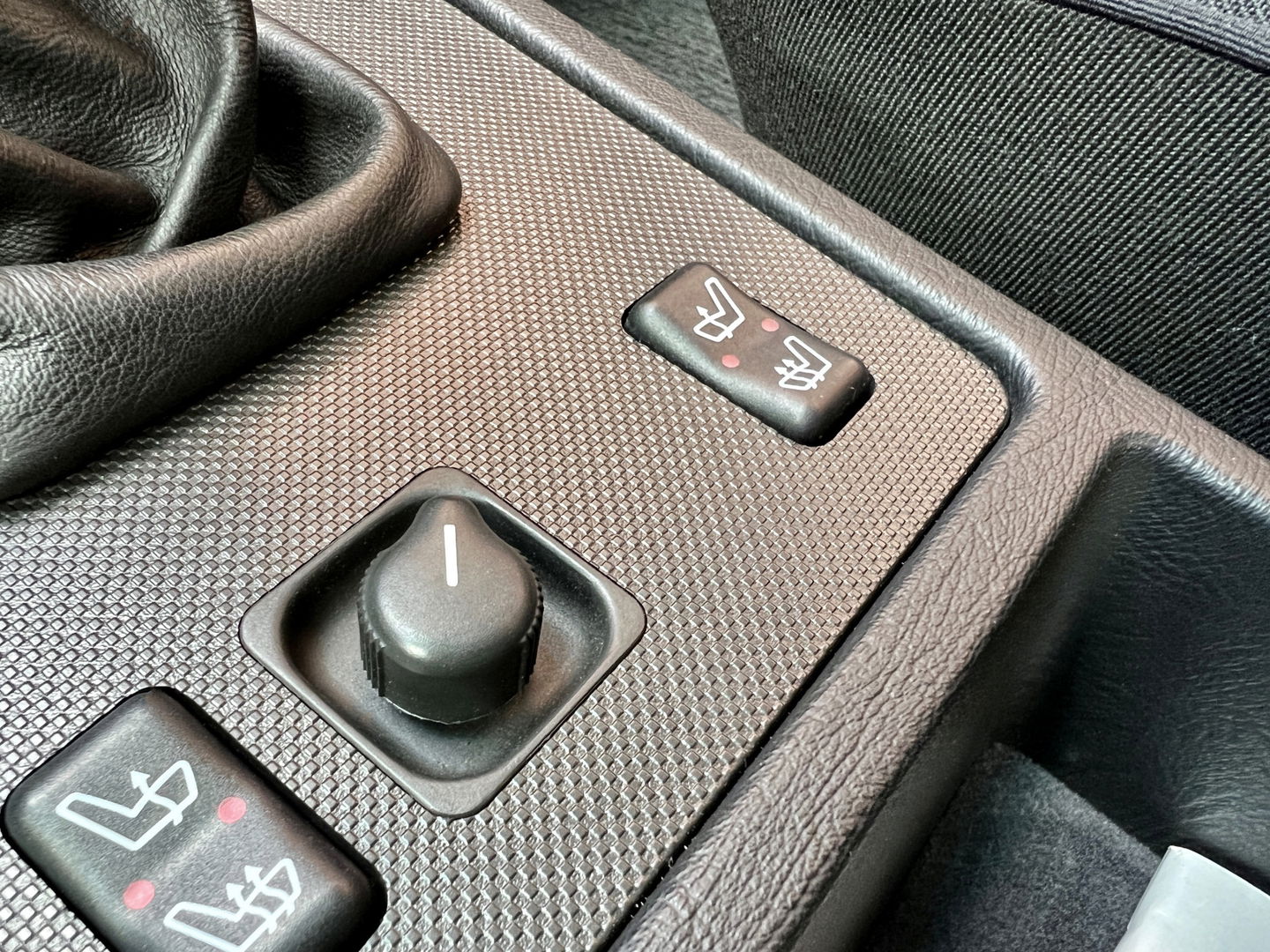 Mercedes-Benz C-Klasse 180 Sport | Schuif - Kanteldak | Stoelverwarming | Parkeersensoren | Elektrische Ramen | Elektrische Spiegels |