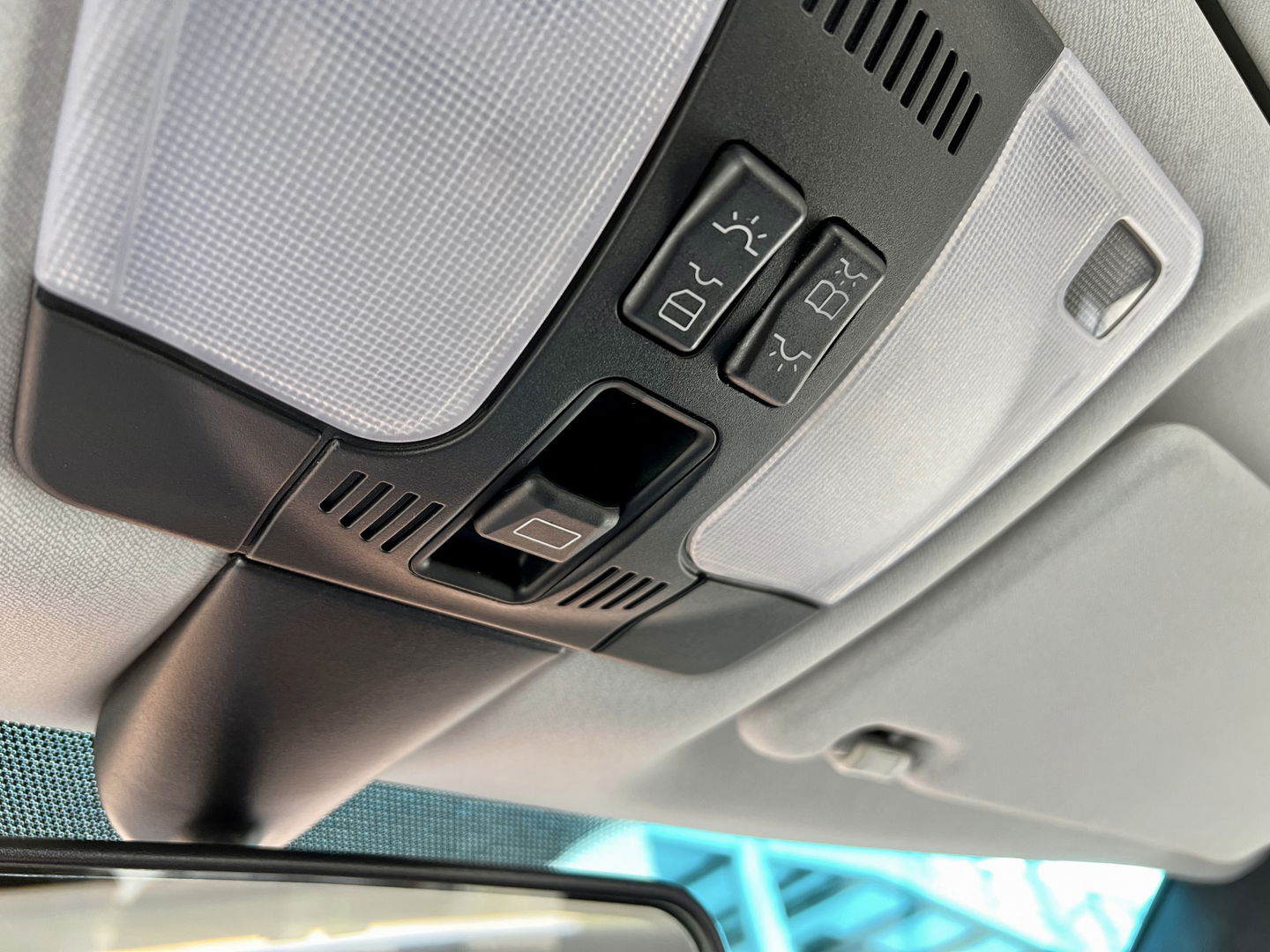 Mercedes-Benz C-Klasse 180 Sport | Schuif - Kanteldak | Stoelverwarming | Parkeersensoren | Elektrische Ramen | Elektrische Spiegels |