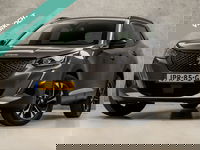 Peugeot 2008 - 1.2 PureTech Allure Sport Automaat 131Pk (APPLE CARPLAY, GROOT NAVI, 360 CAMERA, LEDER, ZWART HEMEL, SPORTSTOELEN, GETINT GLAS, LANE ASSIST, CRUISE, NIEUWSTAAT)